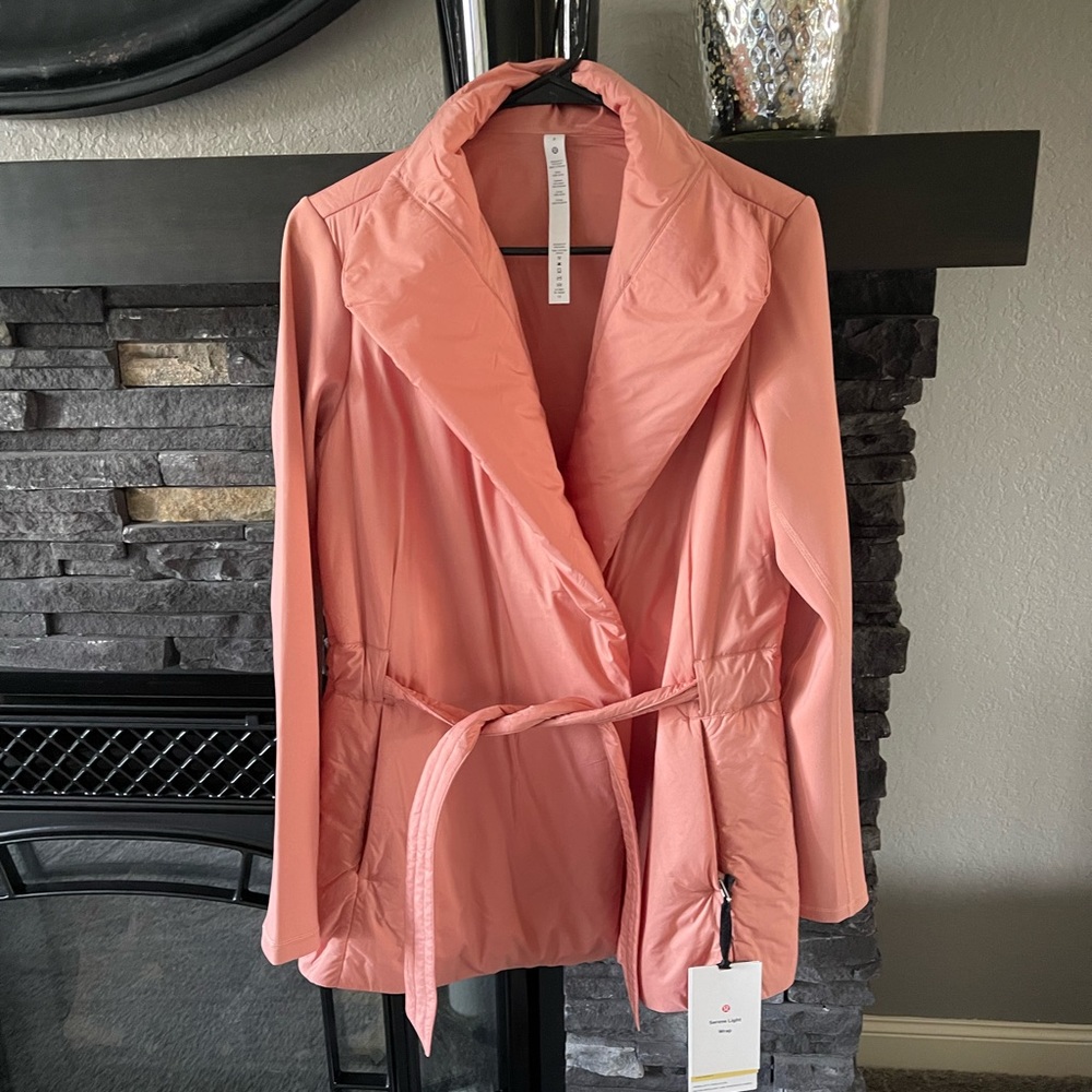 Womens Lululemon Serene Light Wrap Jacket size 8 BNWT $168 pink/peach color